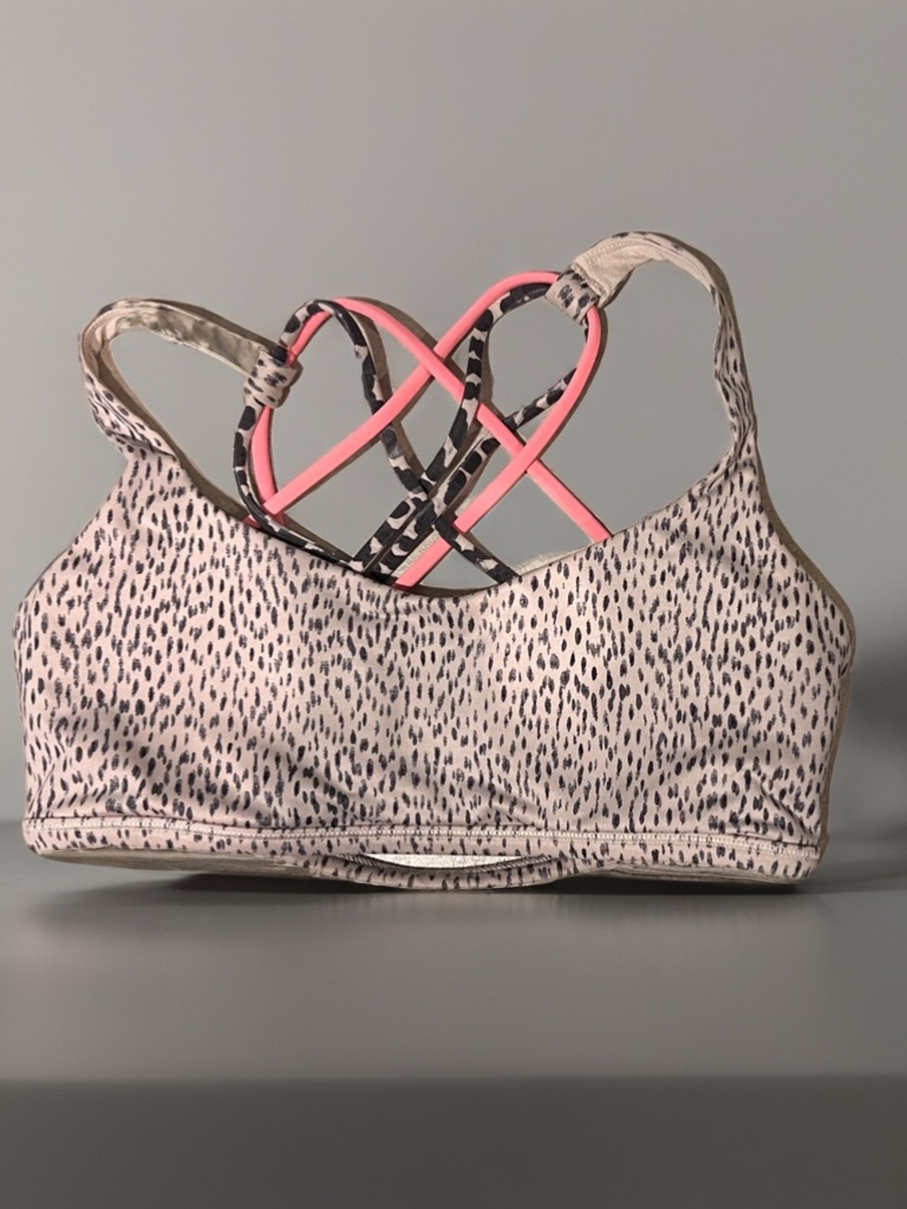Lululemon Free To Be Wild Strappy Sports Bra Leopard Print Pink Size 2 XS